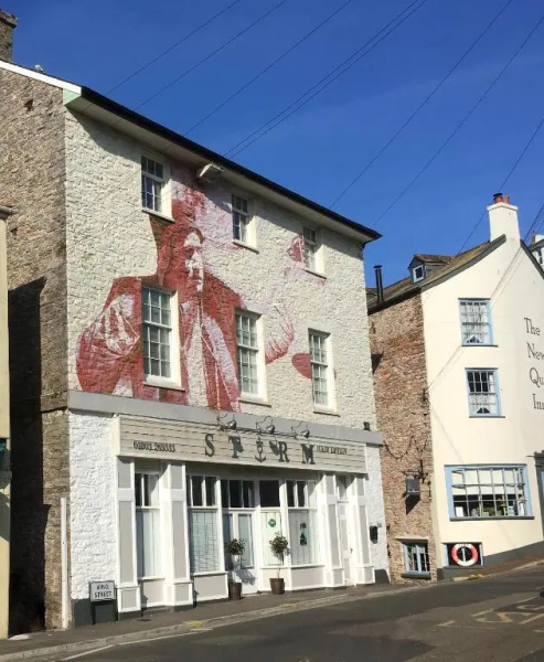 HORTUS HOUSE - Regency style apartment with attached parking