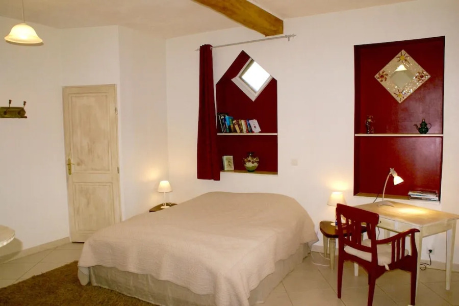 Studio in Villenouvelle, With Enclosed Garden and Wifi