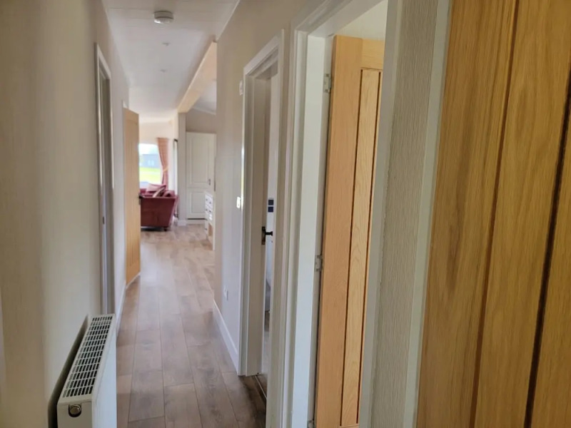 Luxury 2-bed Lodge in Routh, Sleeps 4 With Hot Tub