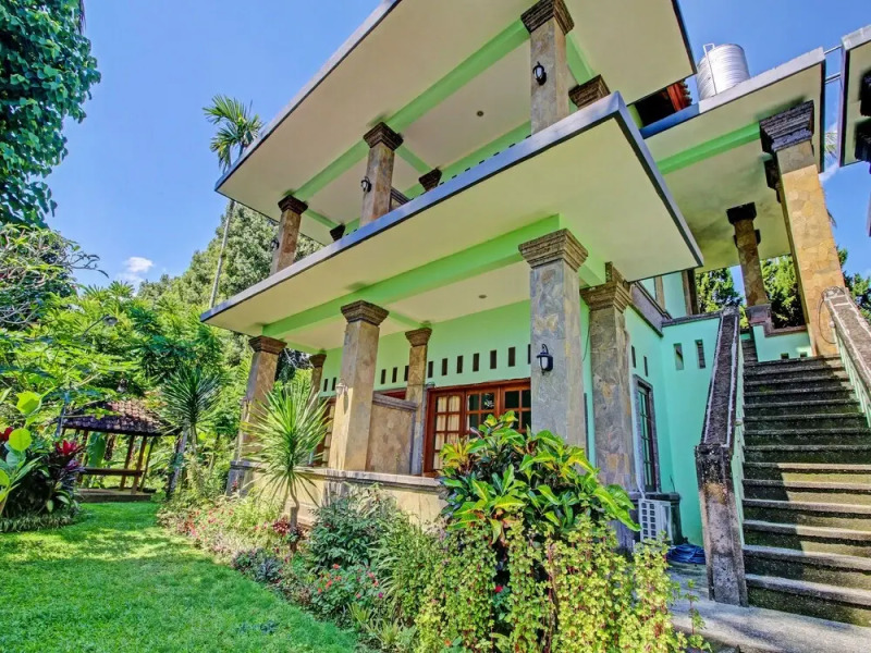 Collection O 91319 Bokashi Lodge