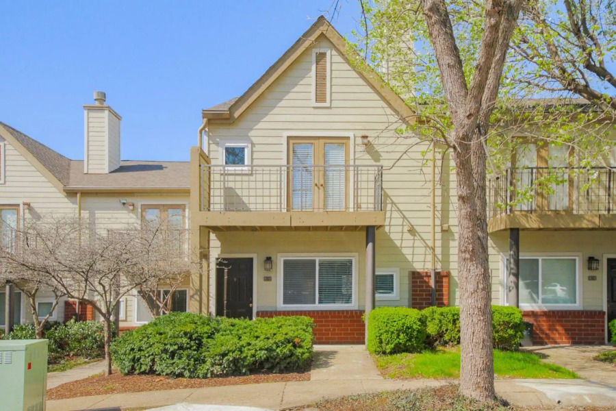 Vanderbilt Exclusives by YouRent