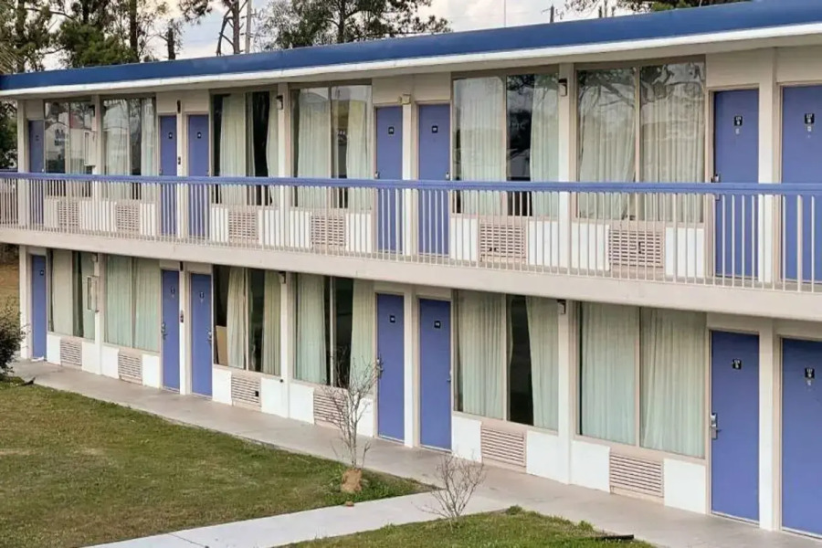 Motel 6 Marianna, FL