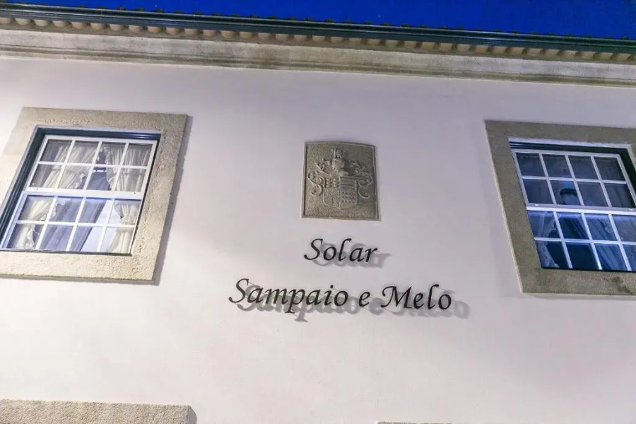 Solar Sampaio E Melo