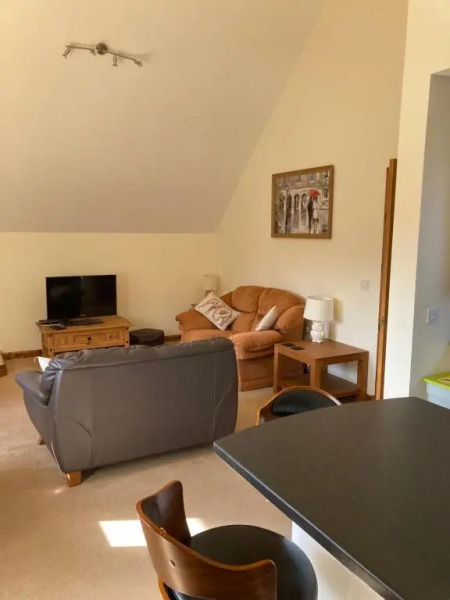 Springbank Apartment - Sleeps 4 - Pet Friendly