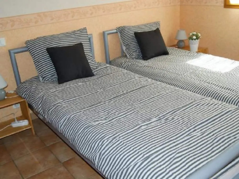 Completely Enclosed Villa With Private Swimming Pool and Lots of Privacy