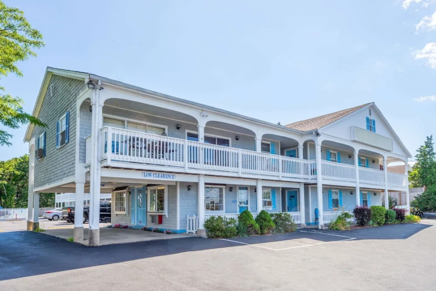 Travelodge Cape Cod Area