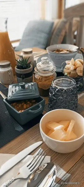 Outlander Boutique B&B King