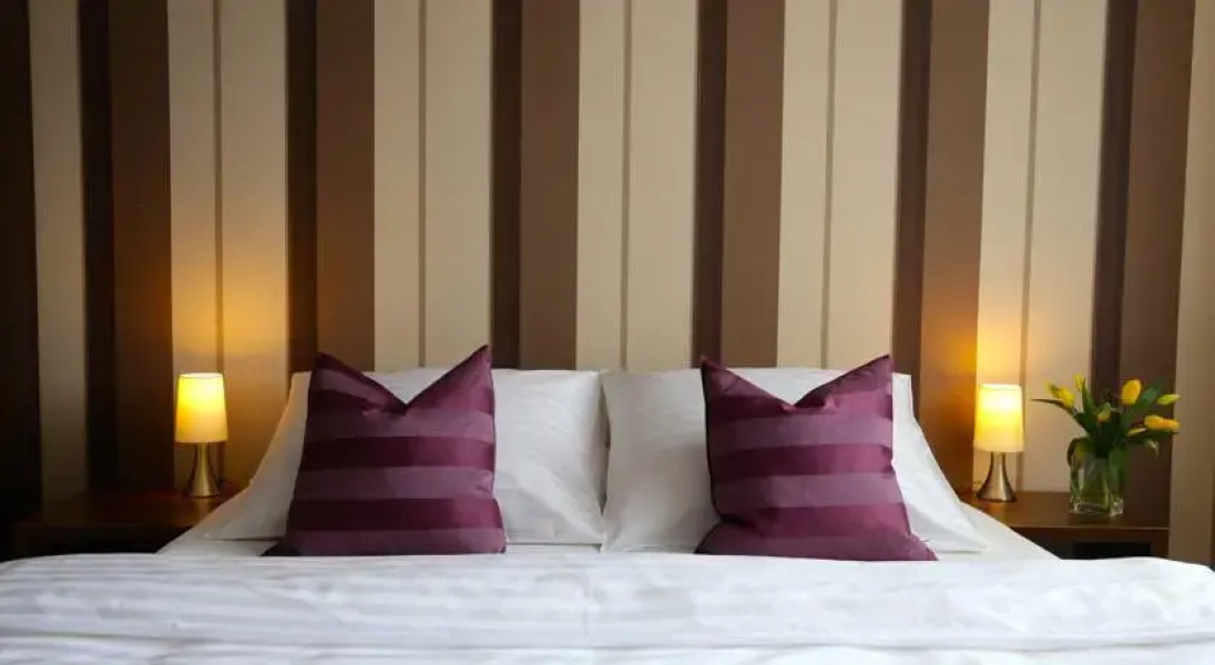 10 Bed And Breakfast