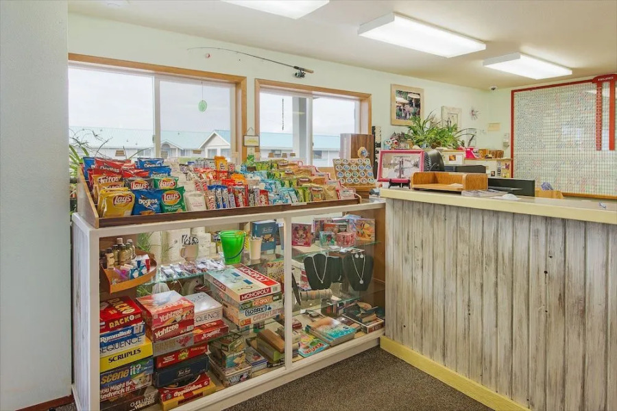 Windjammer Condominiums