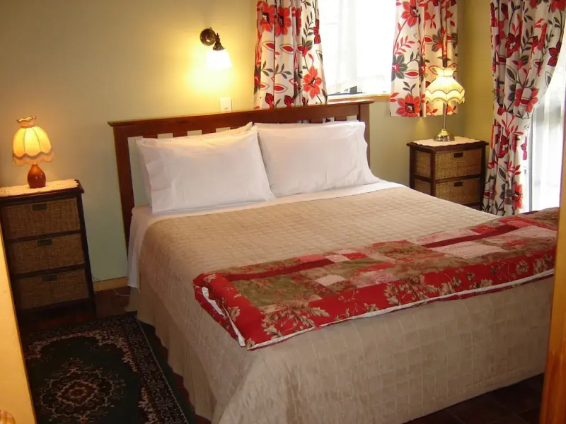 Karangahake Gold 'n Views Cottage