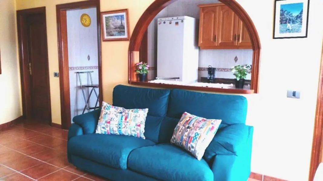 Apartamento con terraza privada y barbacoa