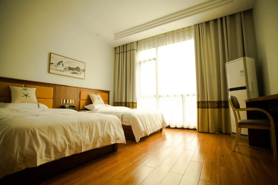 The Mountain and Views Guesthouse