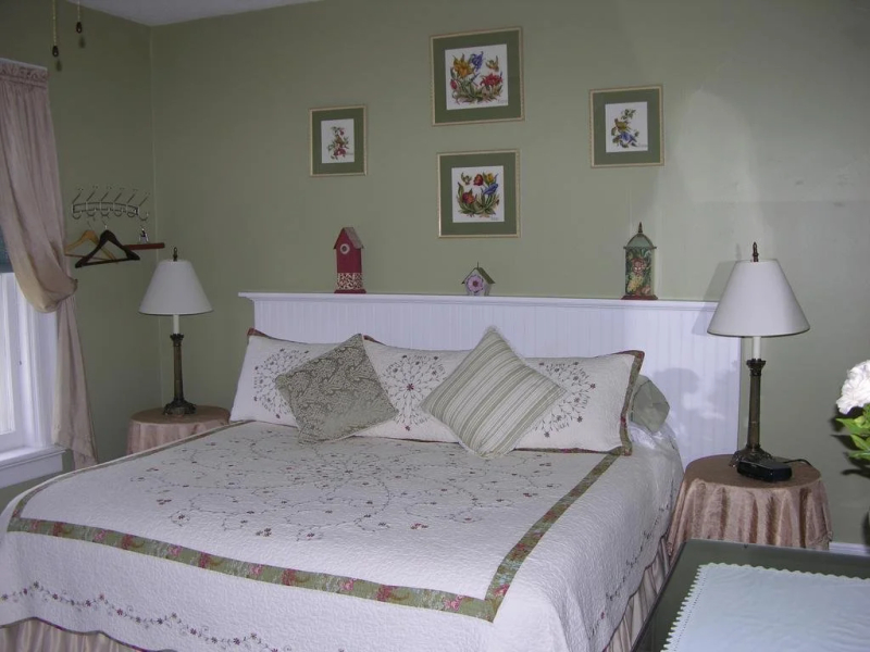 The Seymour House Bed & Breakfast