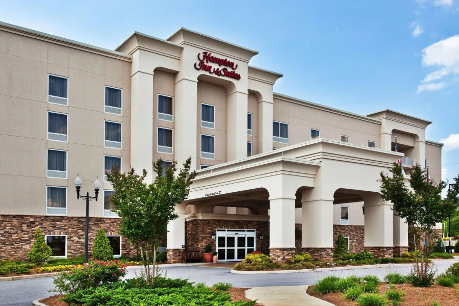 Hampton Inn & Suites Lanett-I-85