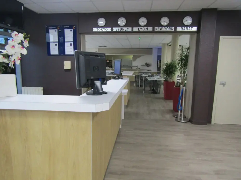 Comfort Hotel Aeroport Lyon St Exupery