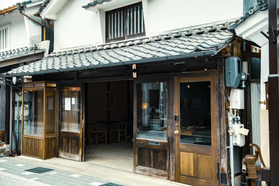 Oito 美しい街並みに佇む喫茶と宿