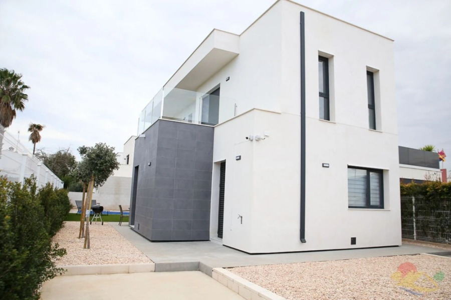 Casa Blanco - Luxury Detached Villa