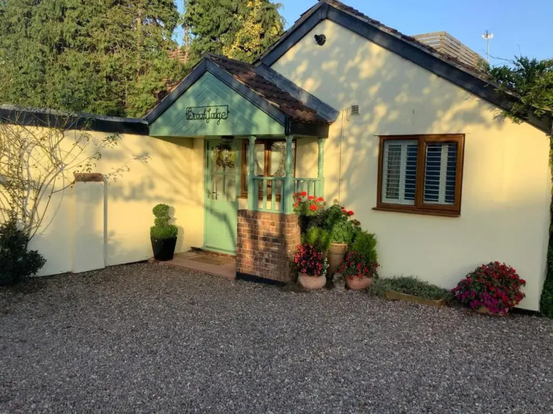 Brook Lodge Country Cottage