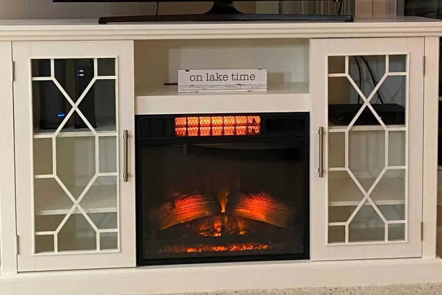 Lake Ozark Waterfront Condo w/ Access to 2 Pools