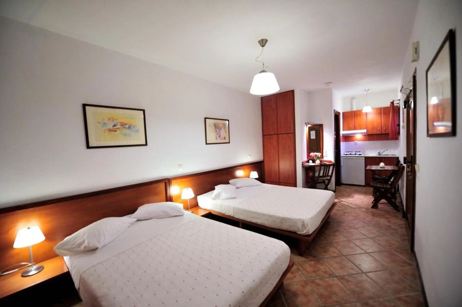 Eye Q Resort