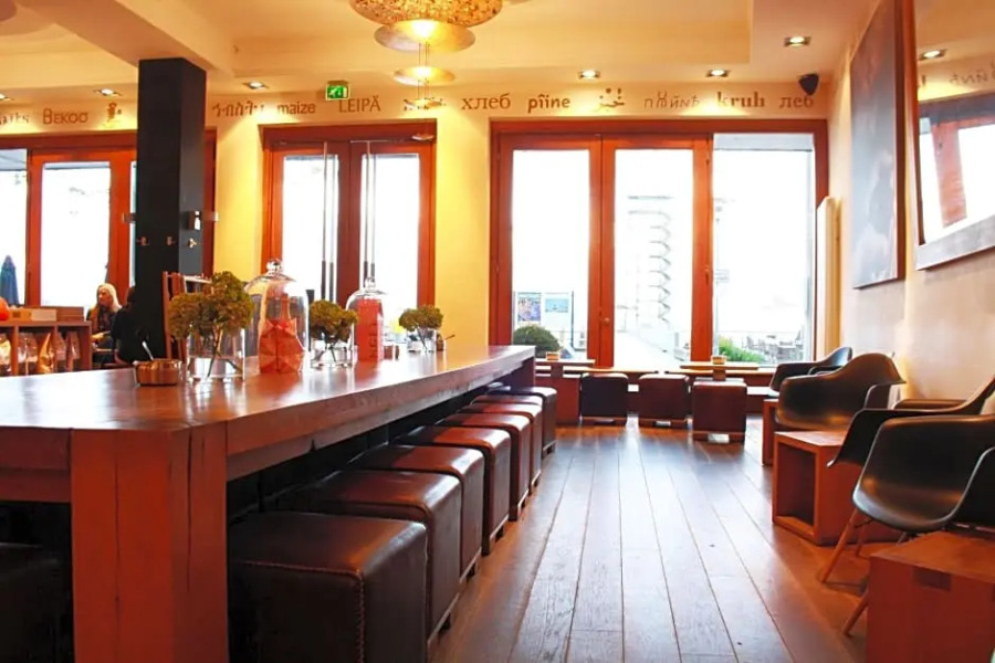 Aika Seaside Living Hotel