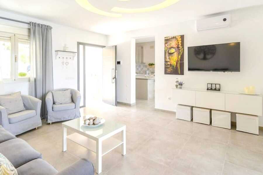 Villa With 3 Bedrooms in El Gastor, With Wonderful Lake View, Private Pool, Enclosed Garden