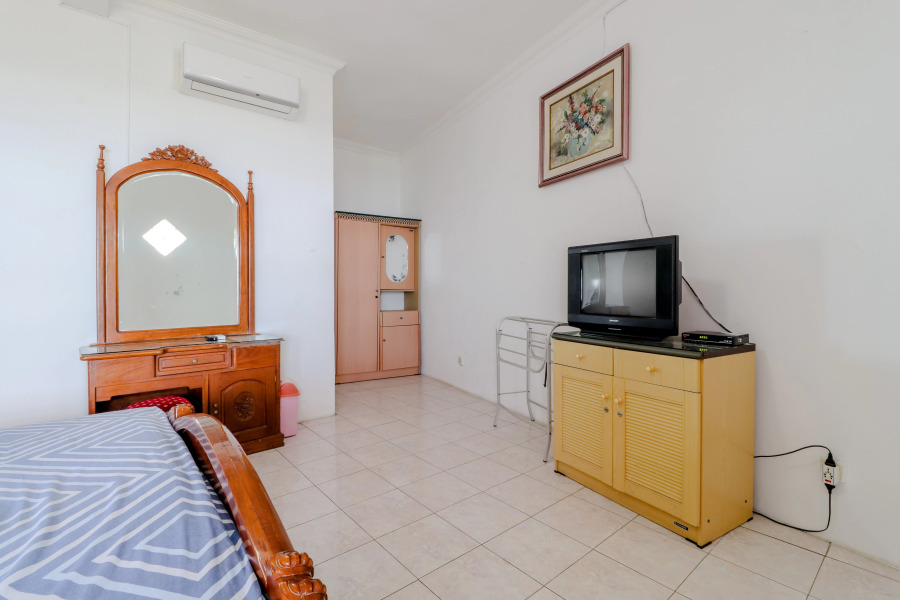 Adinda Beach Hotel and Villa by ZUZU