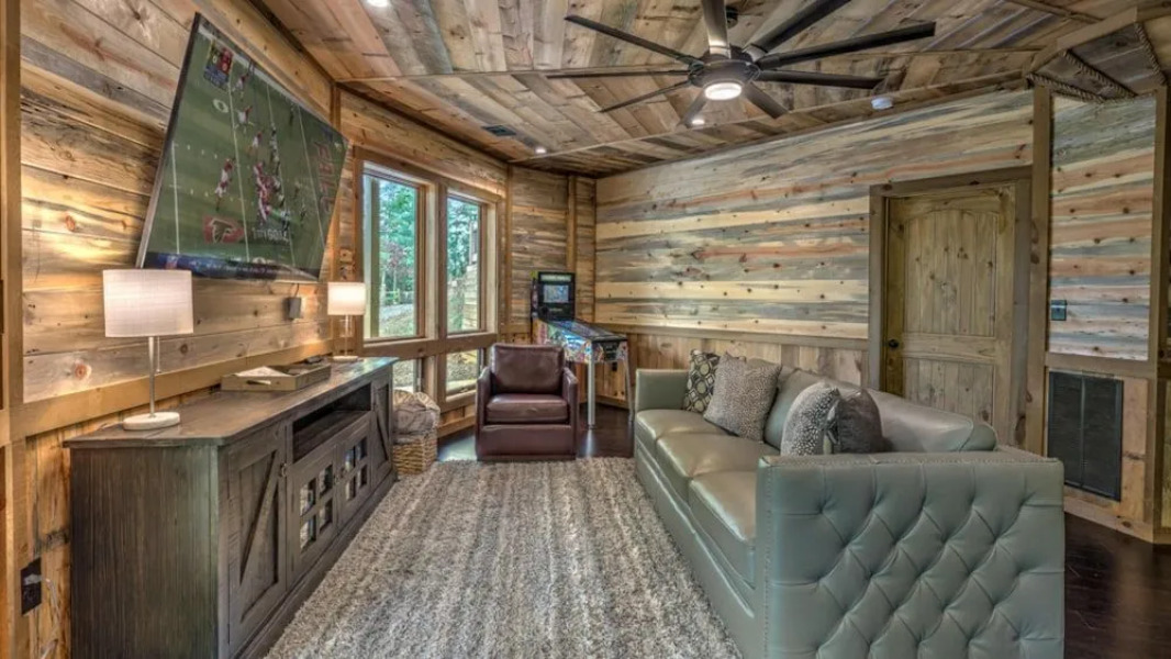 Aska Round by Escape to Blue Ridge