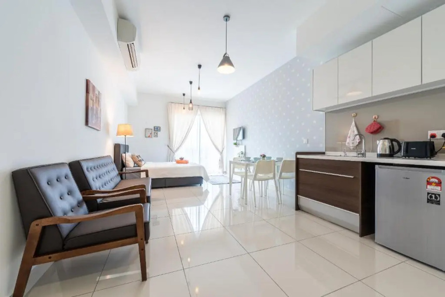 @Mario direct MRT link & 50m infinity pool with jacuzzi