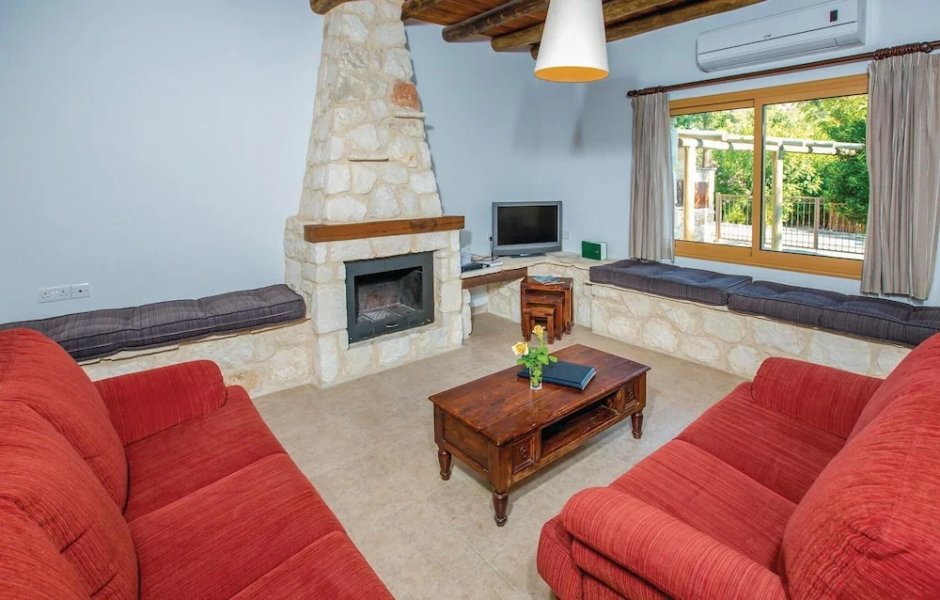 Nice Home in Miliou-paphos With Wifi and 3 Bedrooms