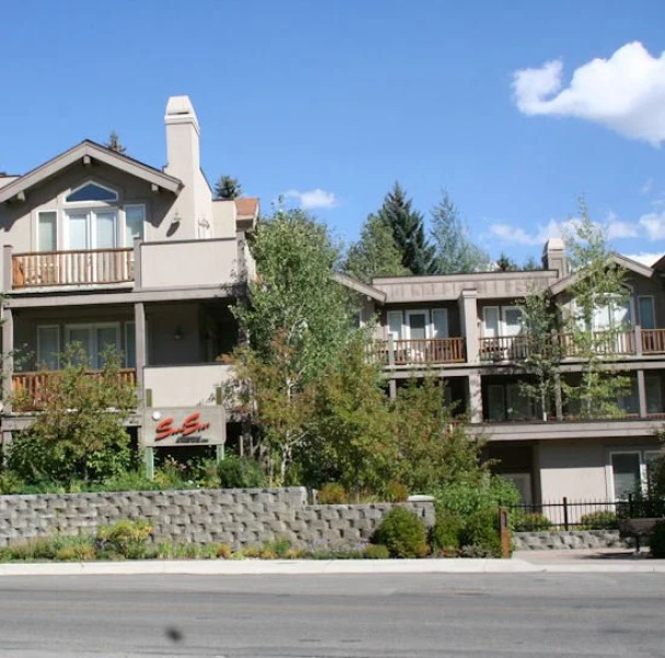 Snowstar in River Run by Alpine Lodging