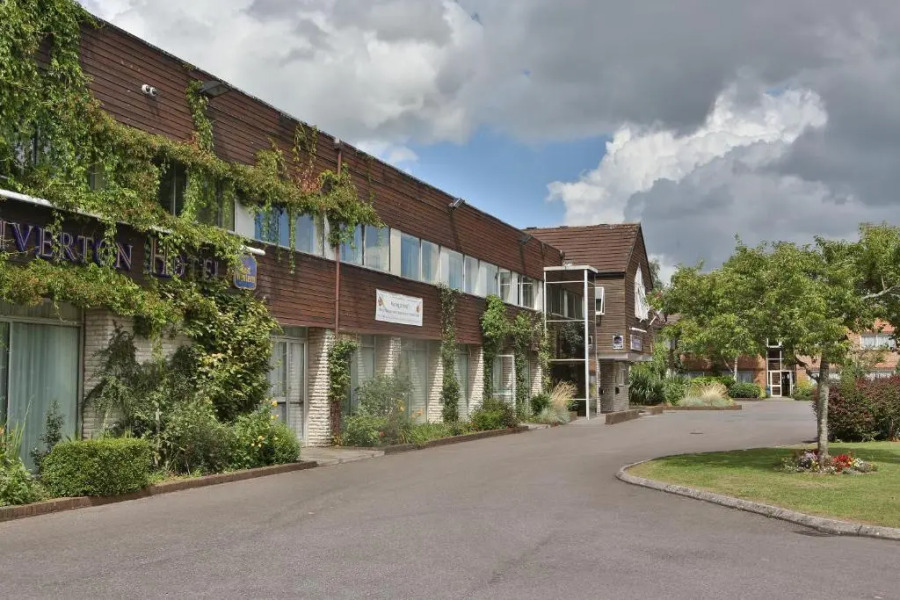 Tiverton Hotel Lounge & Venue