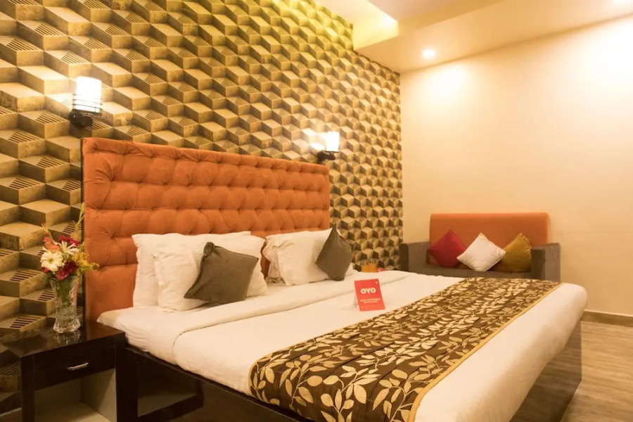 Hotel Parashar Legacy By JK Rooms