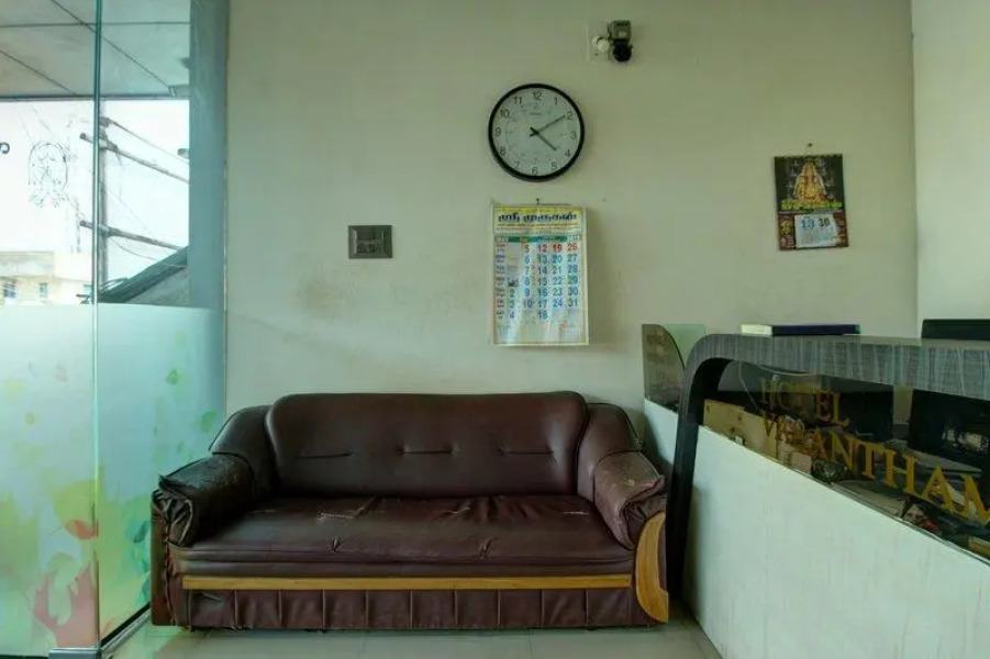 SPOT ON 40168 Vasantham Inn