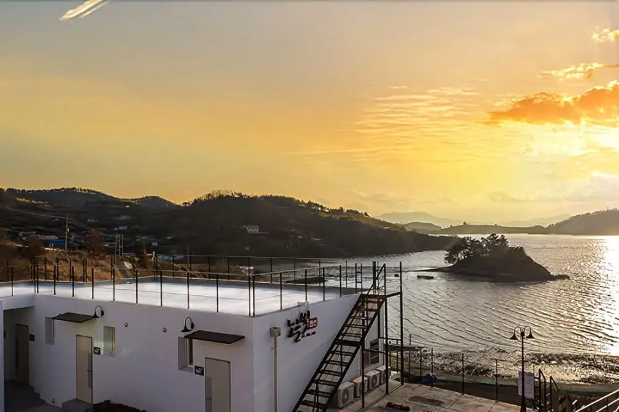 Yeosu Sunset Glow Pension