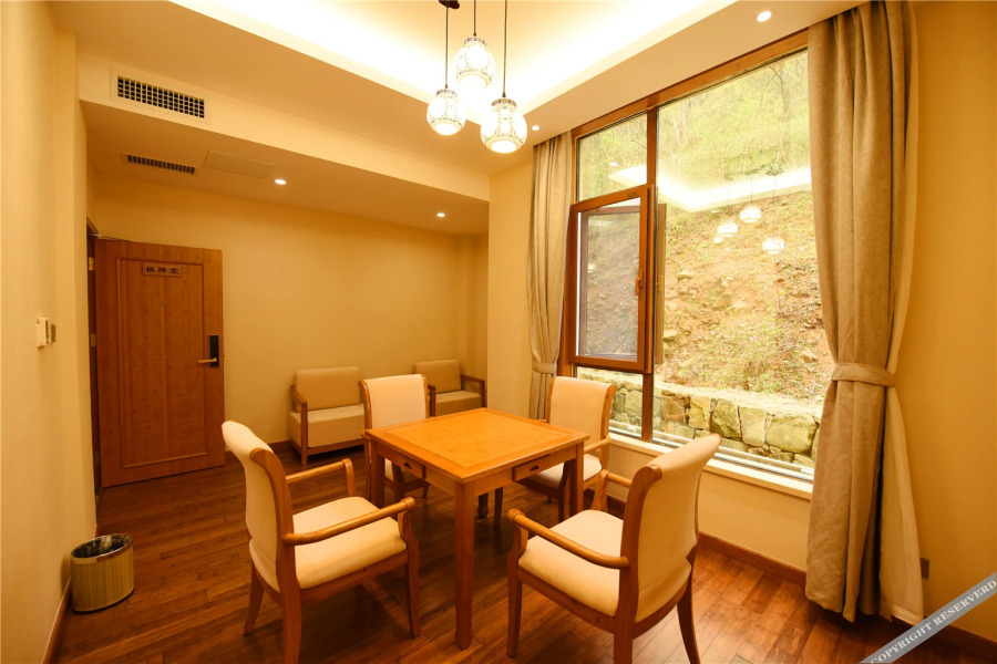 Tiantangzhai Holiday Hotel