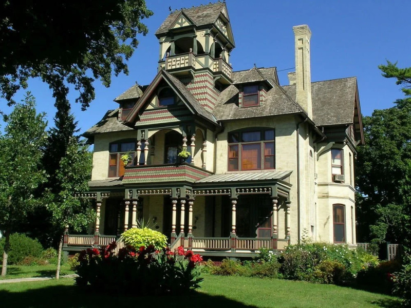 Allyn Mansion B & B