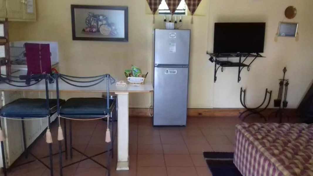 Longtom Farm Guest House