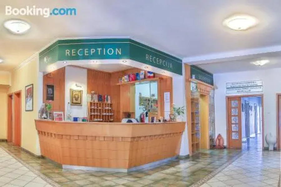 Lipa Hotel és Étterem