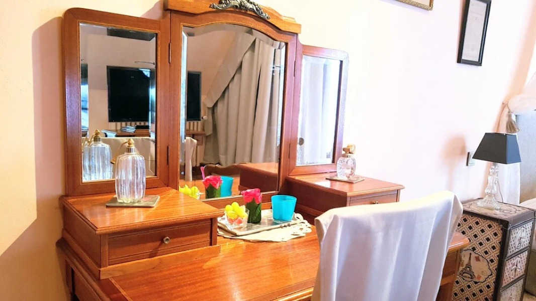 Le CDV - Bar Lounge & Chambres Insolites