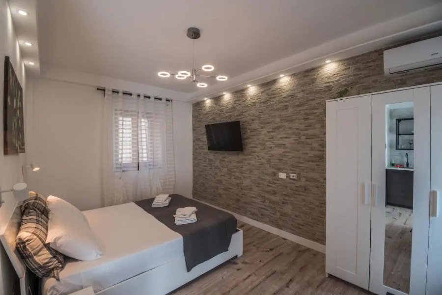 La corte di Silvia CENTRO