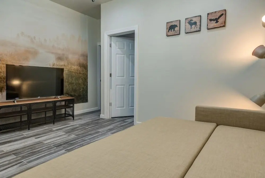 Spacious 3BR Flat 15 min to NYC