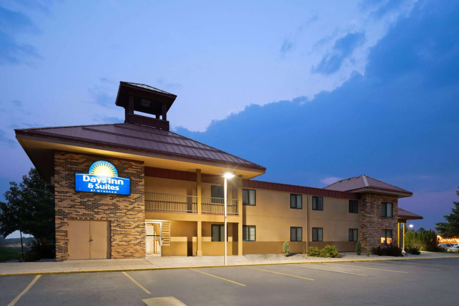 Days Inn & Suites by Wyndham Bozeman