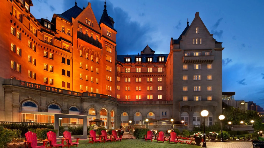 Fairmont Hotel Macdonald