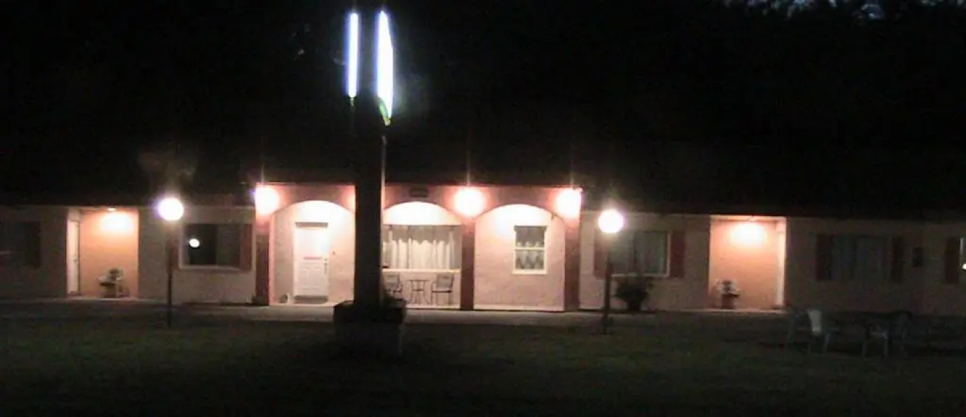 At Home Express Tangerine Inn