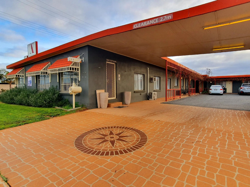 Ardeanal Motel West Wyalong