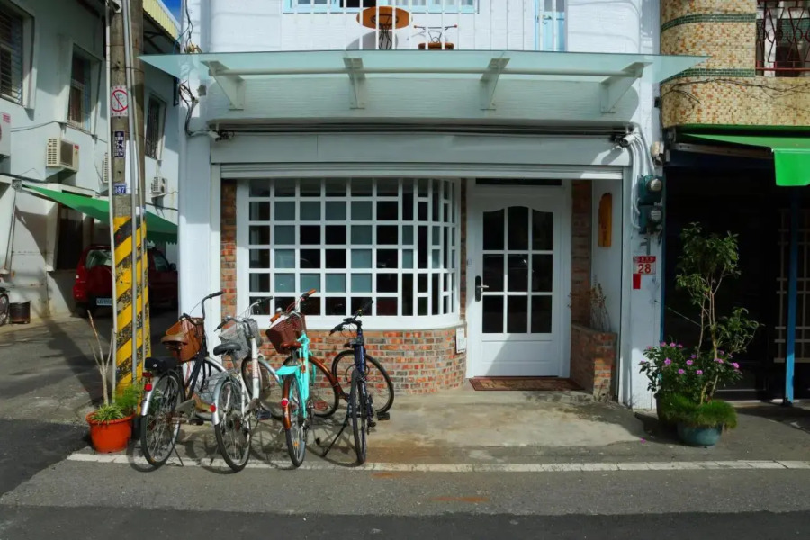 Little Time Guesthouse