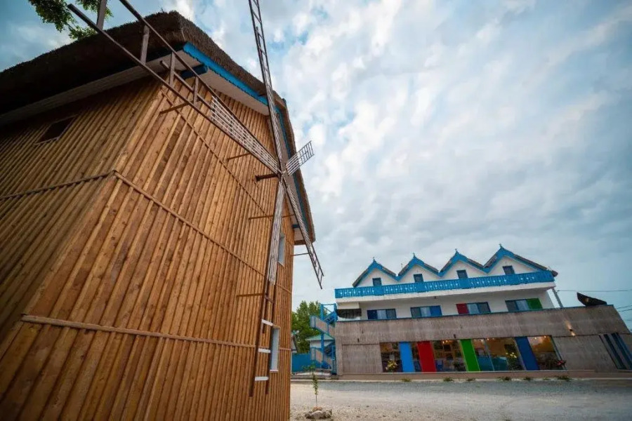 NENA  ART RESORT Dunavatul de Jos