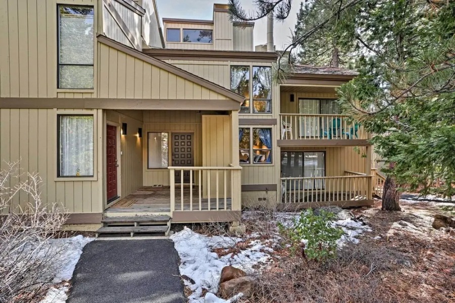 Kings Beach Condo w/ Pool Access: Near Lake Tahoe!