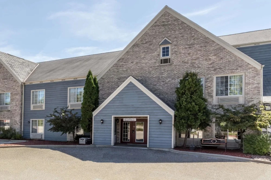 Best Western Quiet House & Suites